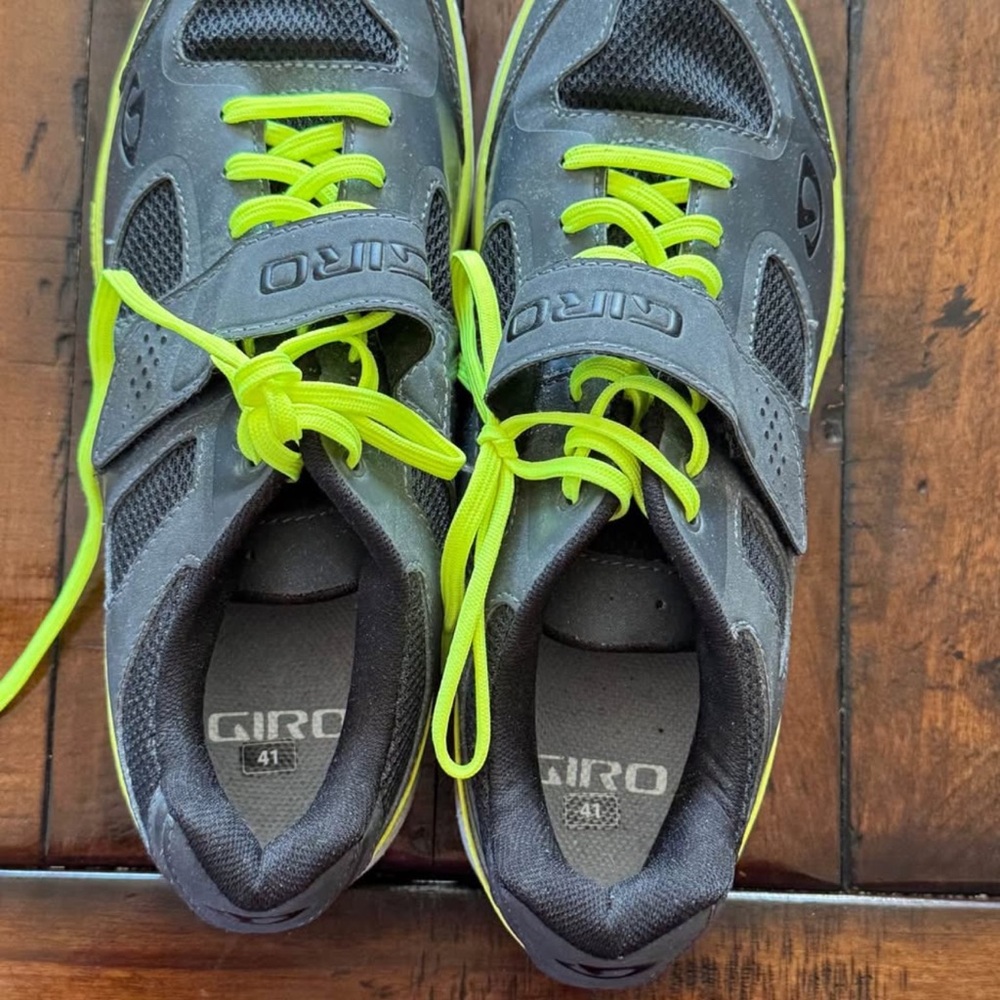 Giro Charcoal and Lime Cycling Shoes *lightly worn*